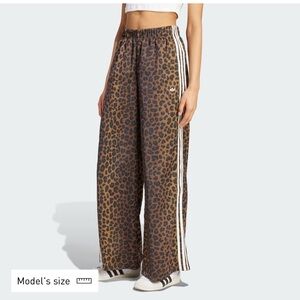 adidas womens Wide Leg Satin Pants Multicolor Leopard XS KA2666